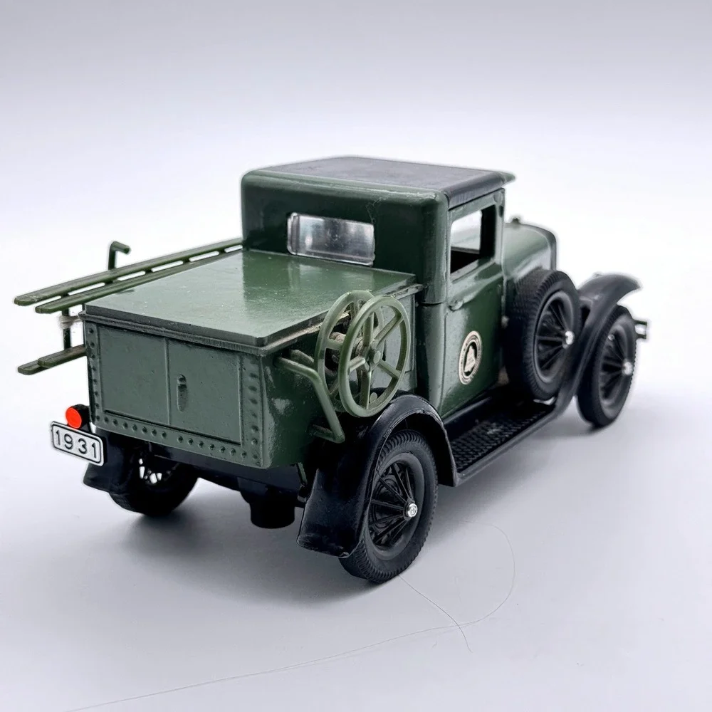 1931 Ford Model A Bell System Service Truck Green Diecast‎ Utility Vehicle VTG